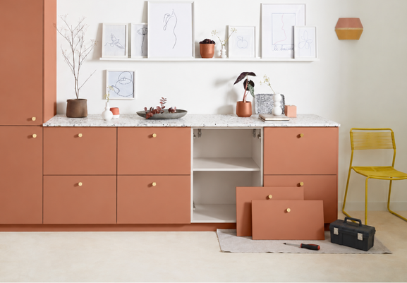 Spécialiste du relooking pour les cuisines Ikea ou Leroy Merlin