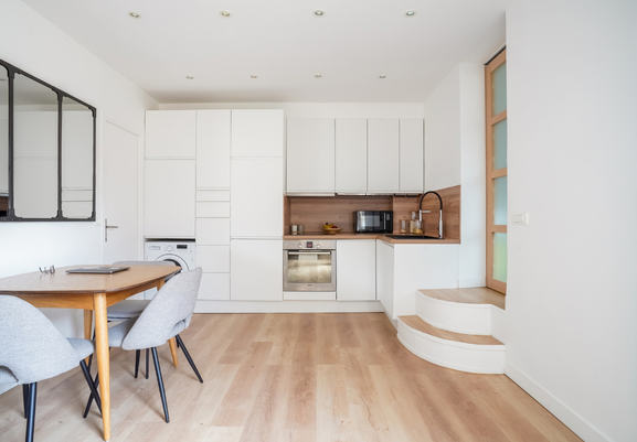 Spécialiste du relooking pour les cuisines Ikea ou Leroy Merlin