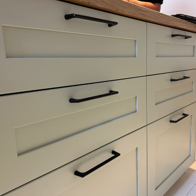 Cuisine Ikea Metod avec façade Adèle vert pistache RYK