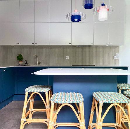 Une cuisine bicolore et bi-matière avec les façades RYK !
