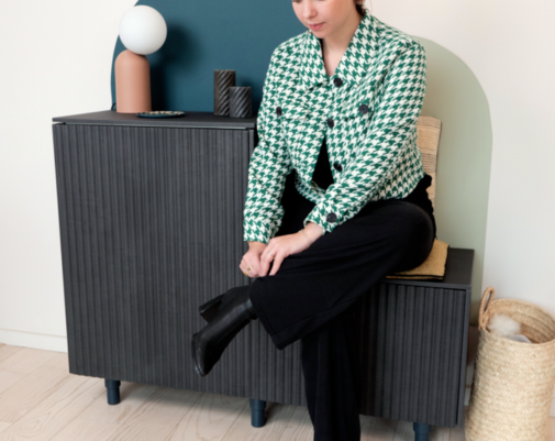 Meuble d'entrée avec caisson ikea metod et façade ondine noir oxyde ryk